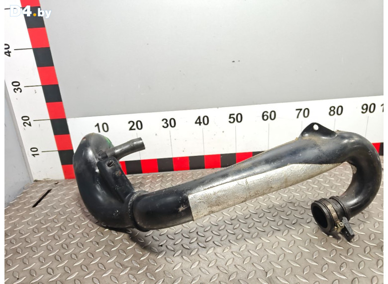 Патрубок турбины к Peugeot 406 2002 г.