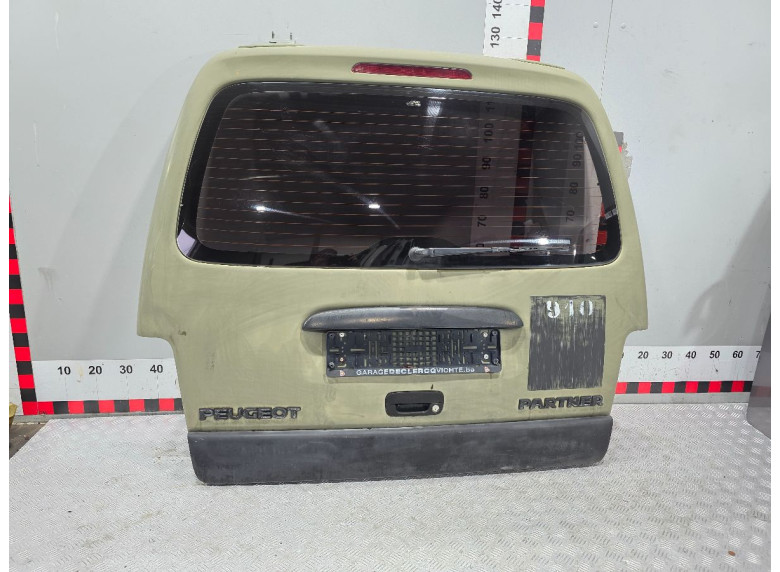 Стоп-сигнал к Peugeot Partner, 2002г.