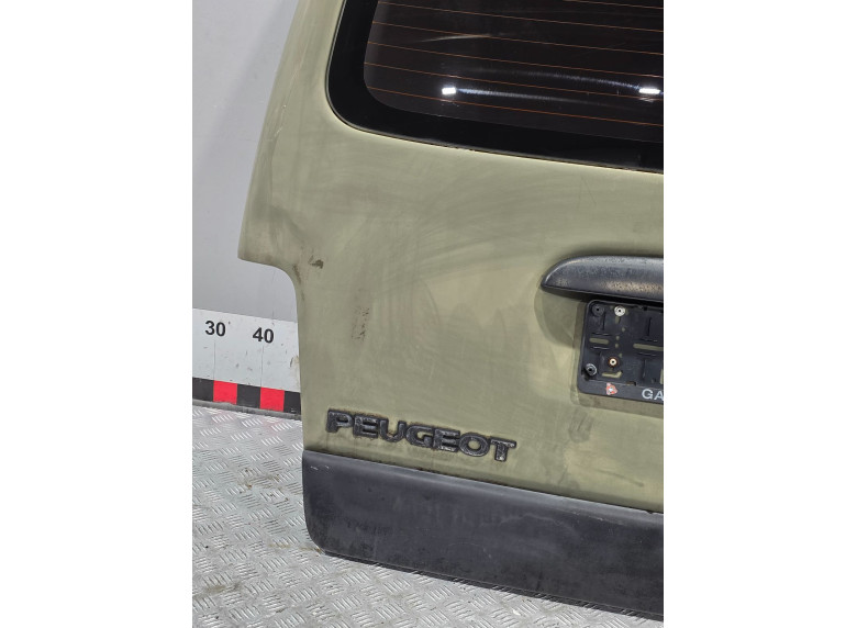 Крышка багажника (дверь 3-5) к Peugeot Partner, 2002г.