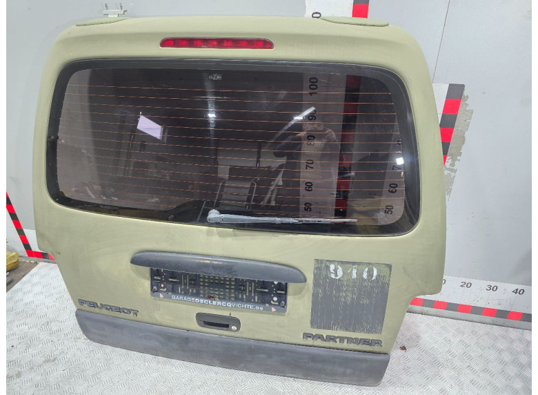 Крышка багажника (дверь 3-5) к Peugeot Partner, 2002г.