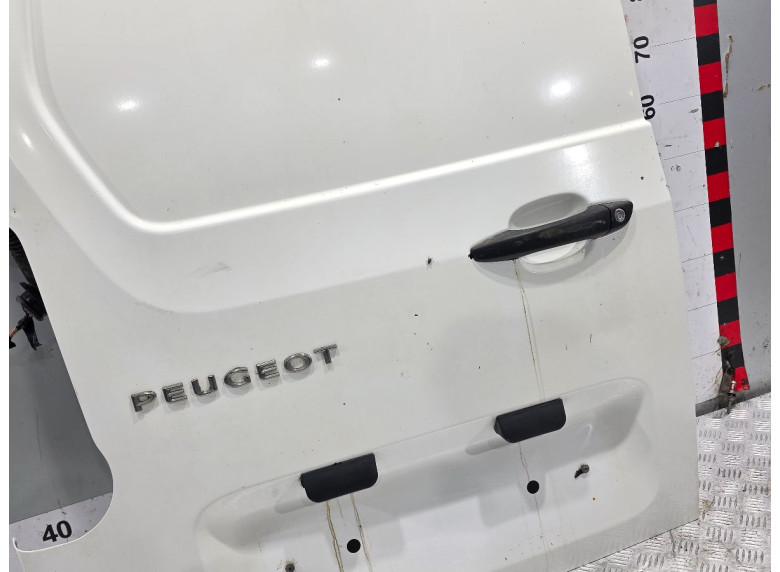 Дверь задняя распашная левая к Peugeot Partner, 2012г.