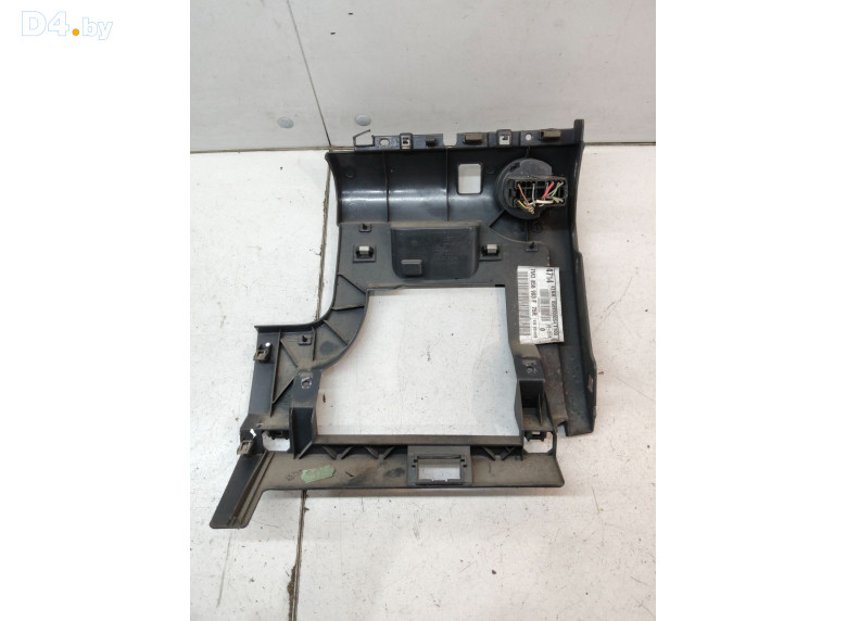 Крышка блока предохранителей к Seat Alhambra 2003 г.