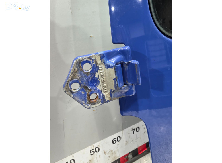 Петля двери задней левой к Volkswagen Caddy 2004 г.