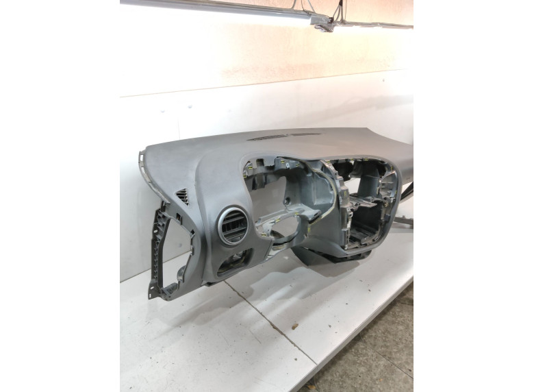 Панель передняя салона (торпедо) к Seat Leon, 2008г.