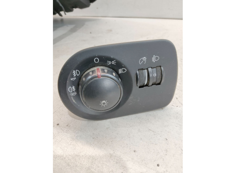 Переключатель света к Seat Leon, 2008г.