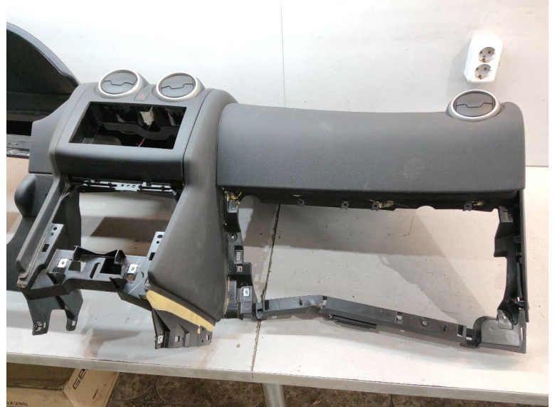 Панель передняя салона (торпедо) к Nissan Qashqai, 2011г.