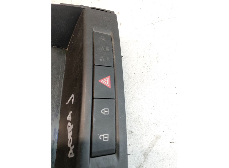 Кнопка аварийной сигнализации к Opel Astra, 2010г.