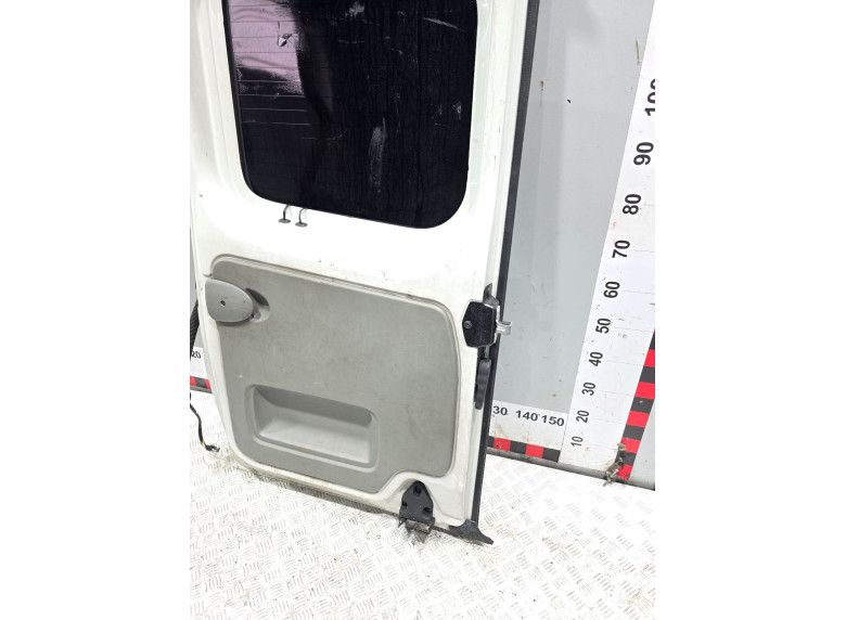 Дверь задняя распашная правая к Renault Trafic, 2005г.