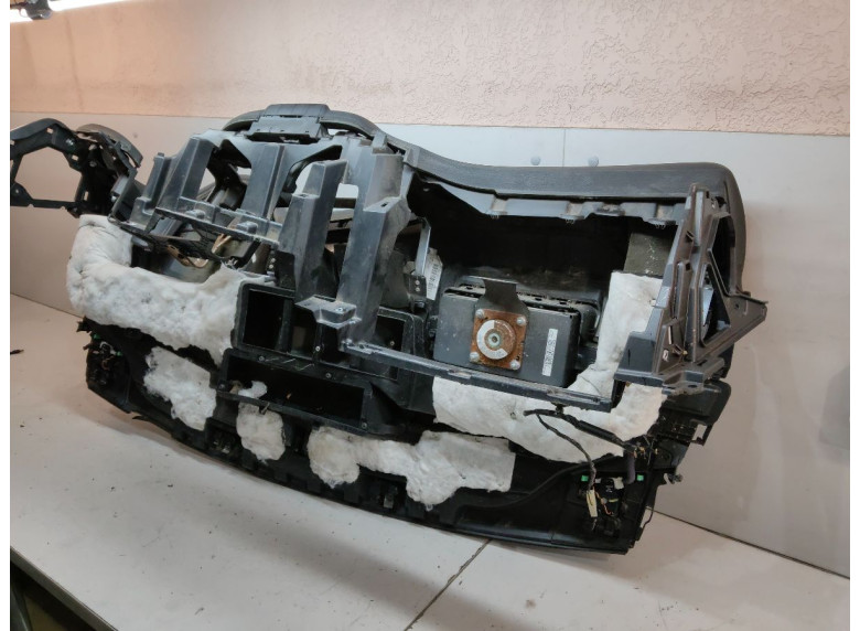 Панель передняя салона (торпедо) к Kia Ceed, 2013г.