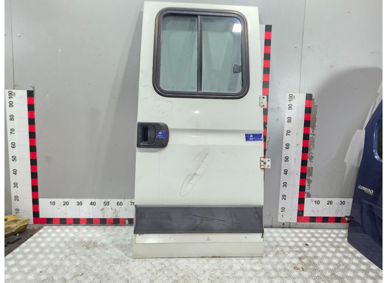 Дверь задняя правая к Iveco Daily, 2011г.