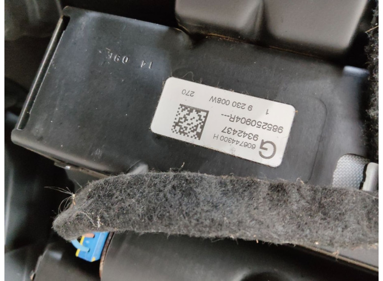 Панель передняя салона (торпедо) к Renault Laguna, 2010г.
