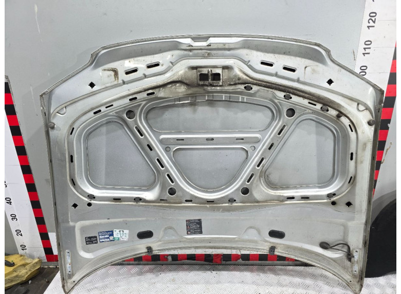Капот к Volkswagen Passat, 2001г.