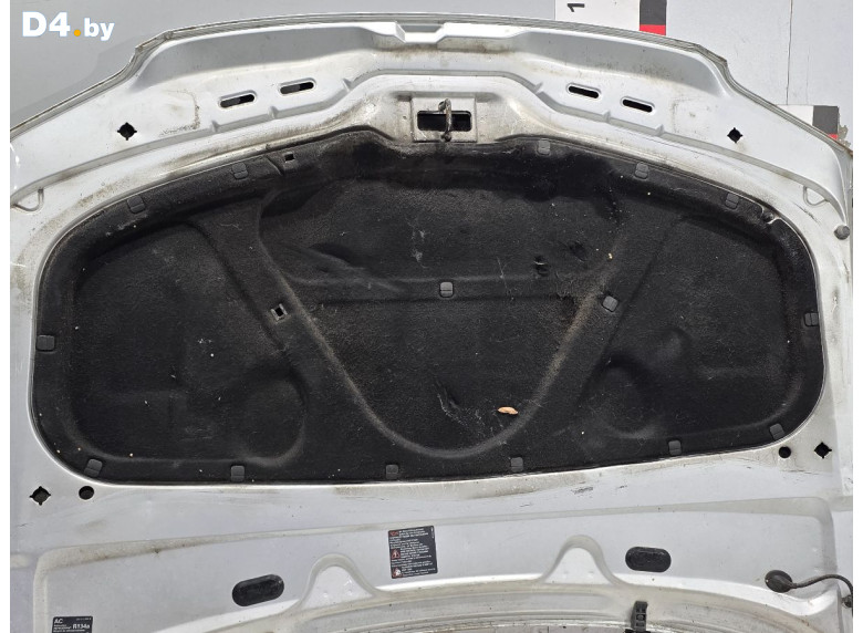 Шумоизоляция капота к Volkswagen Passat 2001 г.