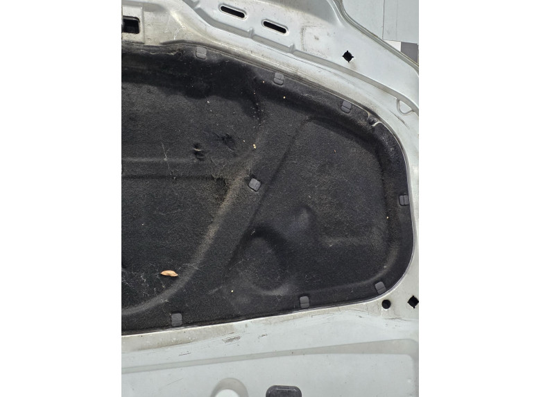 Шумоизоляция капота к Volkswagen Passat, 2001г.