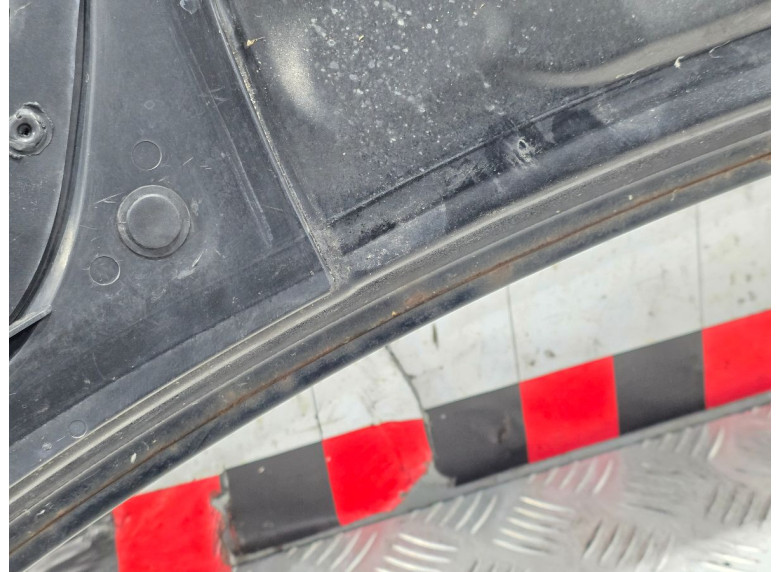 Капот к Peugeot 206, 2003г.