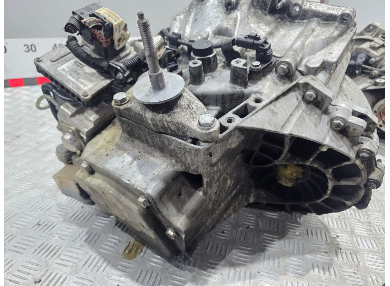 КПП роботизированная к Citroen C4 Picasso, 2011г.