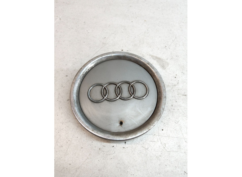 Колпачок литого диска к Audi A4, 1997г.