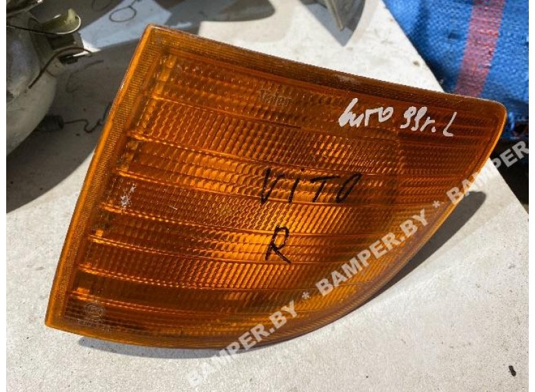 Поворотник левый к Mercedes Vito W638