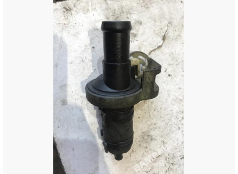 Кран отопителя (печки) к Volkswagen Passat, 2002г.