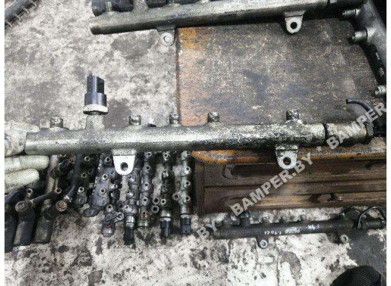 Топливная рампа к Volvo V40