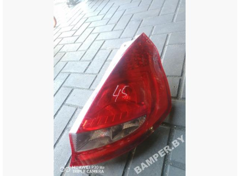 Фонарь задний правый к Ford Fiesta, 2010г.