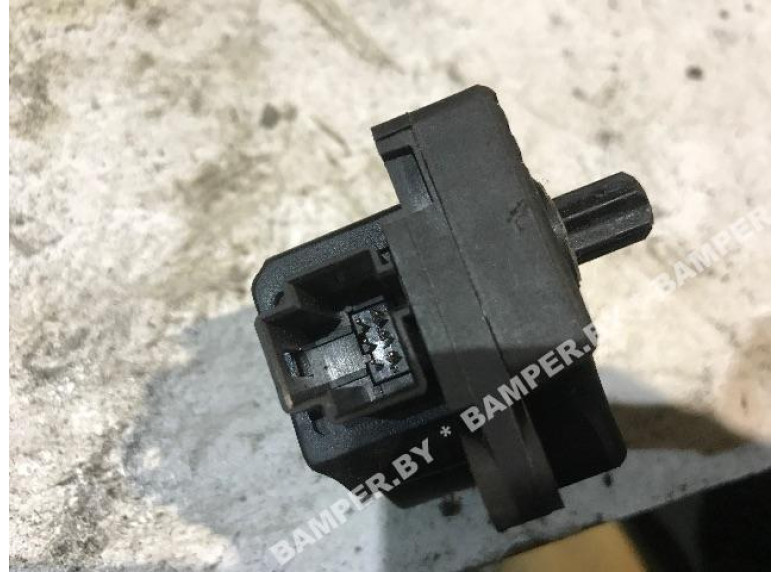 Моторчик заслонки печки к Citroen C4, 2008г.