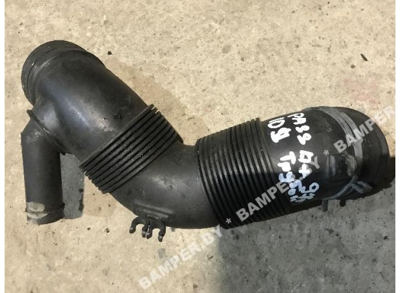 Патрубок (трубопровод, шланг) к Volkswagen Passat