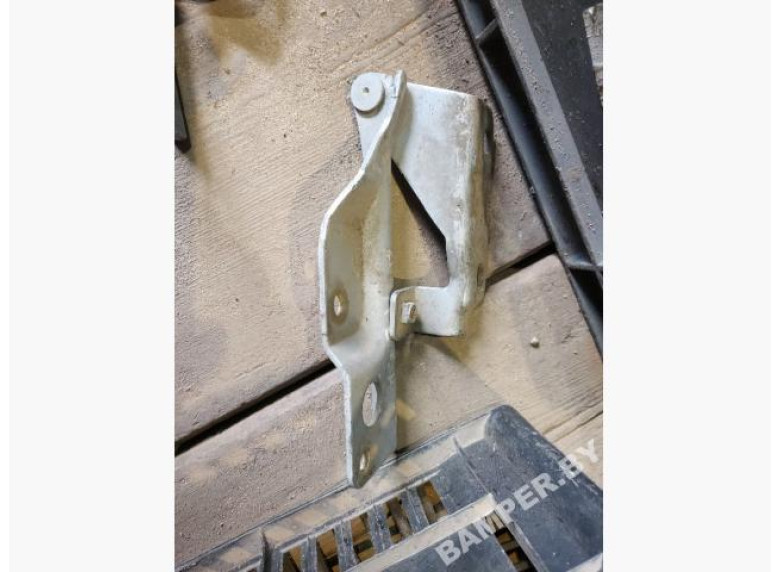 Петля капота правая к Nissan Almera, 2000г.