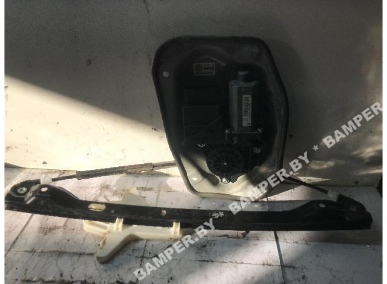 Стеклоподъемник электрический задний левый к Volkswagen Golf Plus, 2006г.