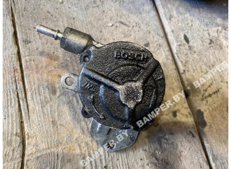 Насос вакуумный к Peugeot Partner