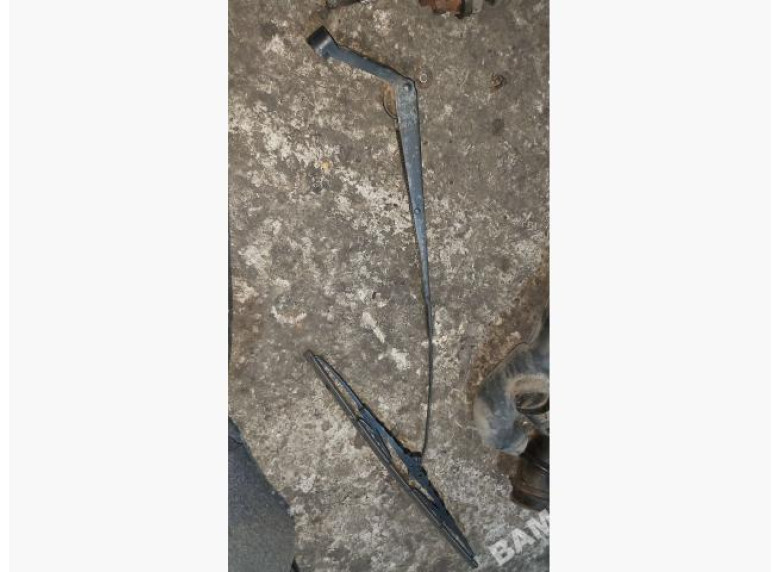 Щеткодержатель (поводок стеклоочистителя, дворник) к Geely SC7, 2013г.