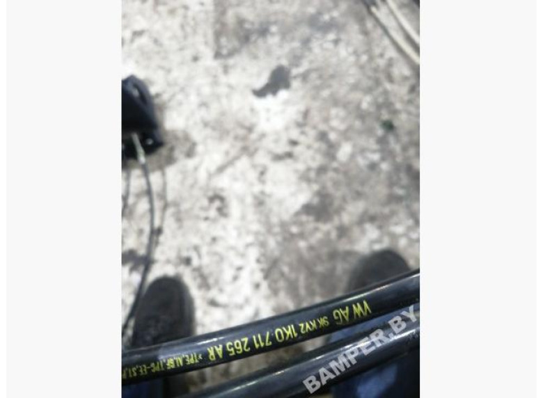 Трос кулисы КПП к Volkswagen Golf, 2009г.