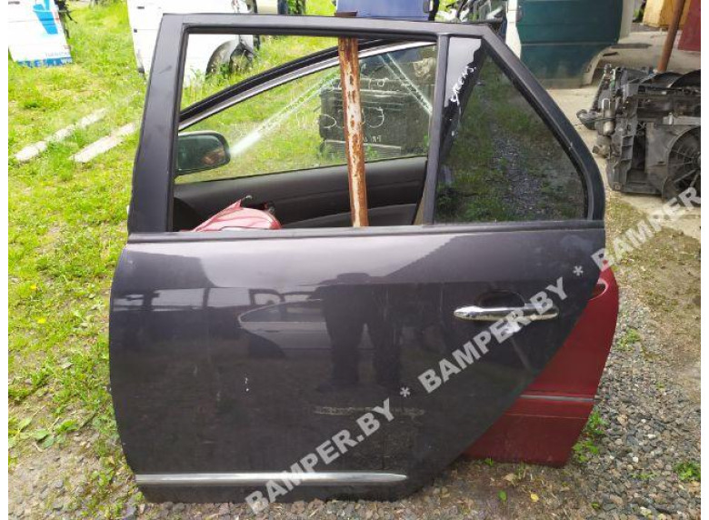 Дверь задняя левая к Kia Carens, 2007г.