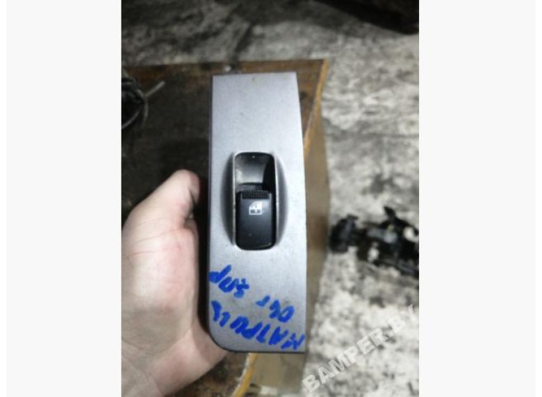 Кнопка стеклоподъемника к Hyundai Matrix, 2004г.