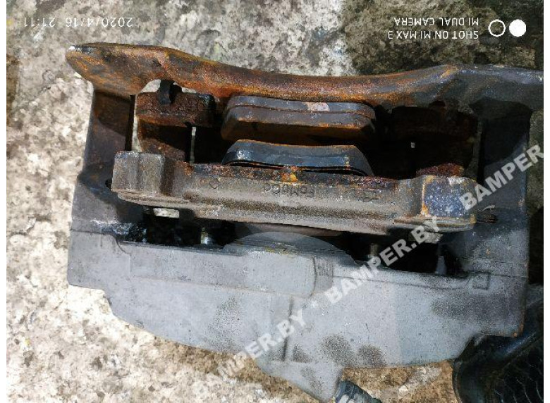 Суппорт передний левый к Volvo V70, 2011г.