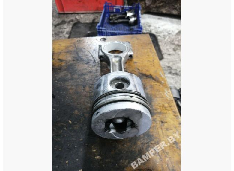 Поршень к Volvo V40