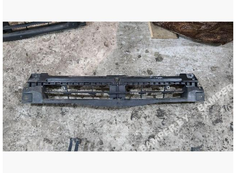 Кронштейн решетки радиатора к Opel Vivaro, 2007г.