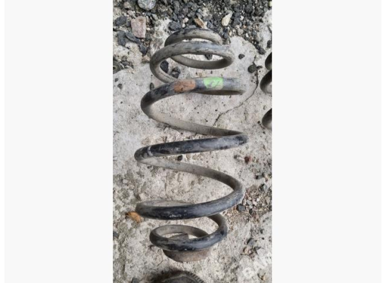 Пружина задняя к Volkswagen Passat, 1998г.