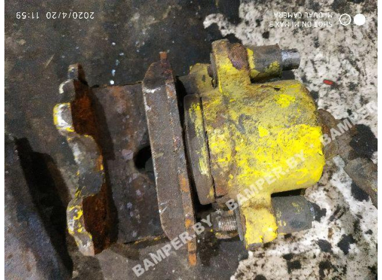 Суппорт передний правый к Volkswagen Golf, 1999г.