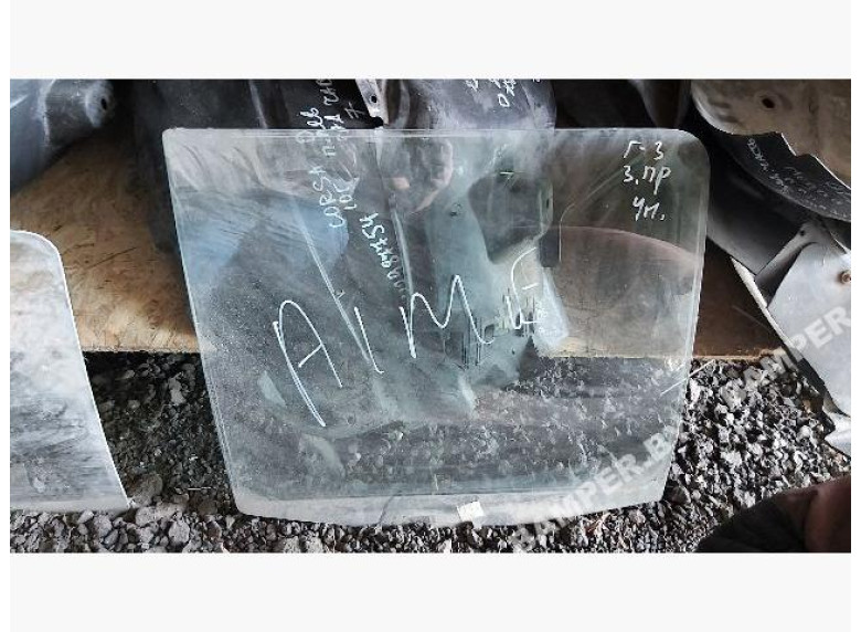 Стекло двери задней правой к Volkswagen Golf, 1995г.