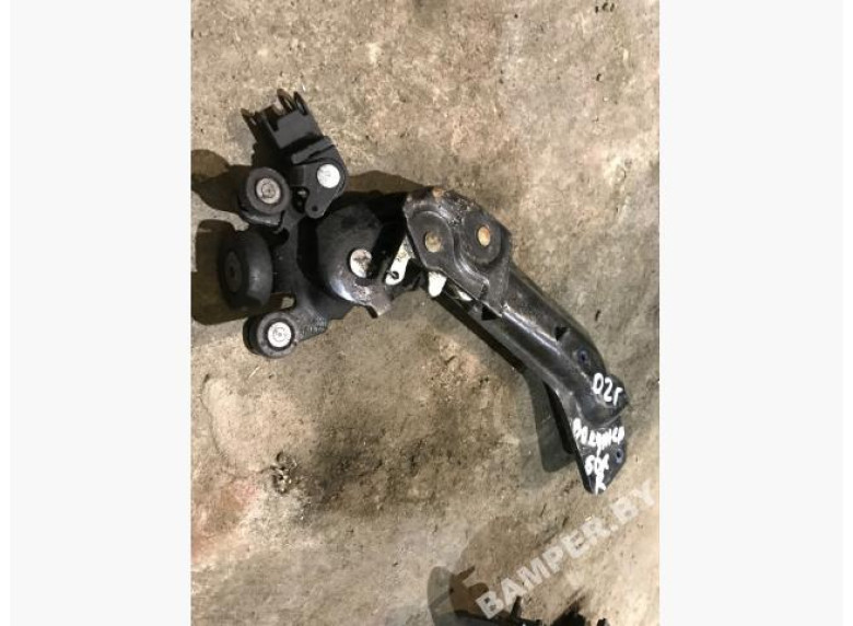 Ролик двери сдвижной к Chrysler Voyager