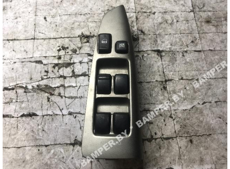 Блок управления стеклоподъемниками к Toyota Corolla Verso, 2002г.