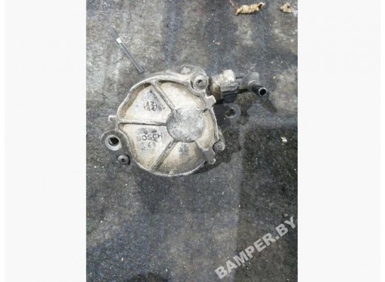 Насос вакуумный к Peugeot Partner