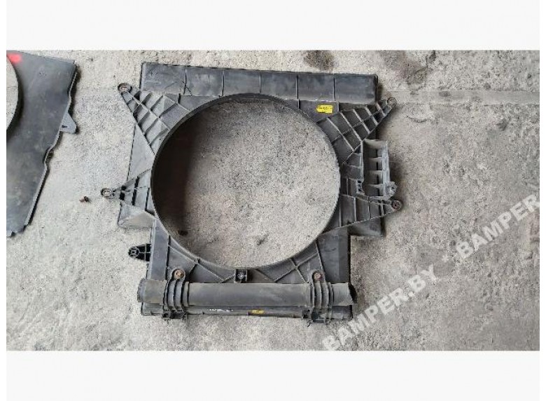 Диффузор вентилятора к Iveco Daily