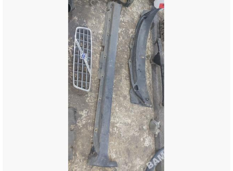 Накладка на порог к Volvo XC70