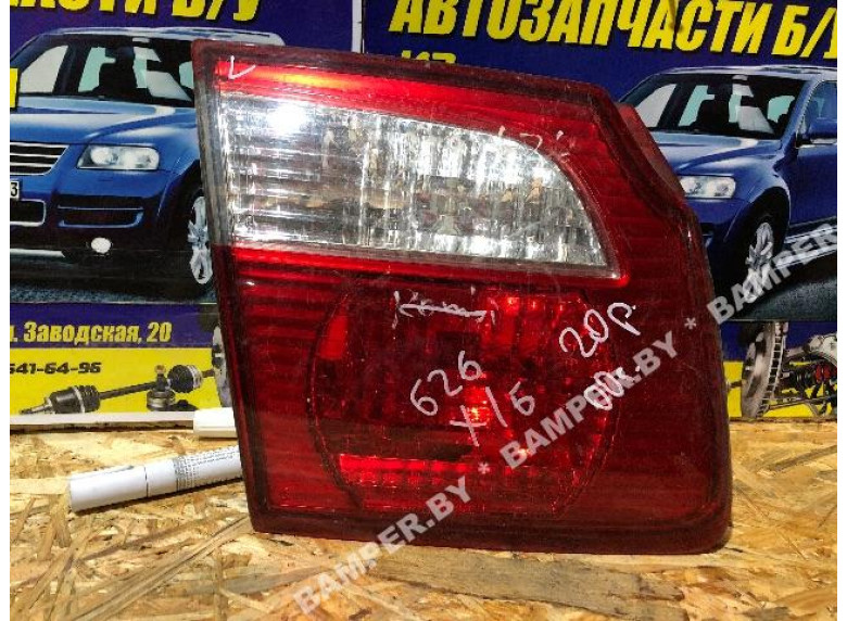 Фонарь крышки багажника левый к Mazda 626, 2000г.