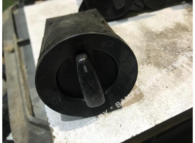 Переключатель света к Volkswagen Golf, 2000г.