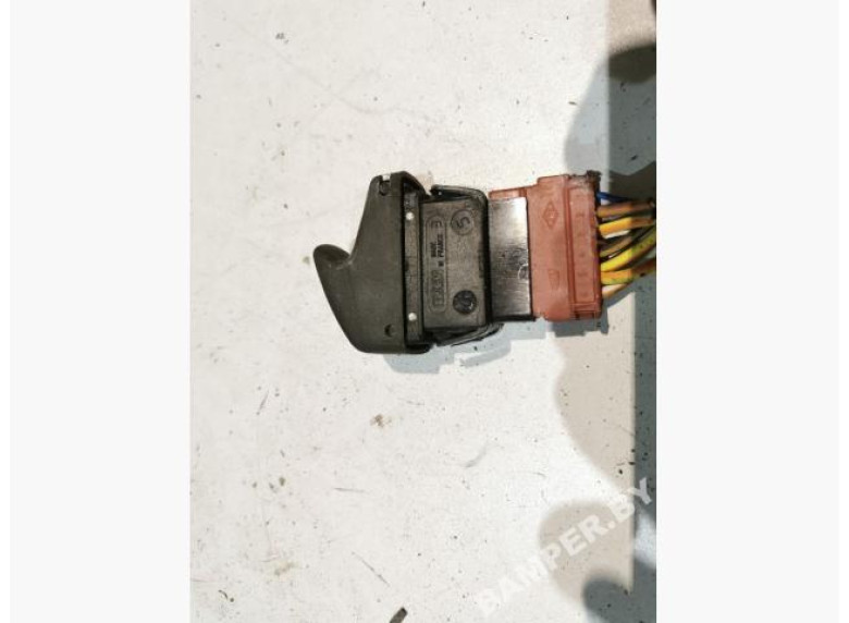 Кнопка стеклоподъемника к Renault Scenic RX4, 2000г.