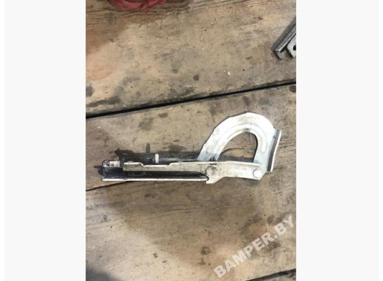 Петля капота левая к Fiat Scudo