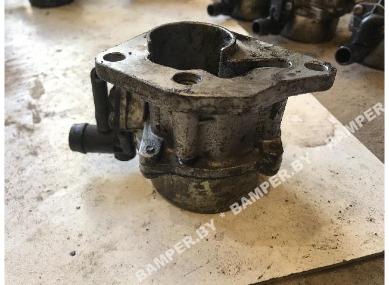 Насос вакуумный к Renault Trafic